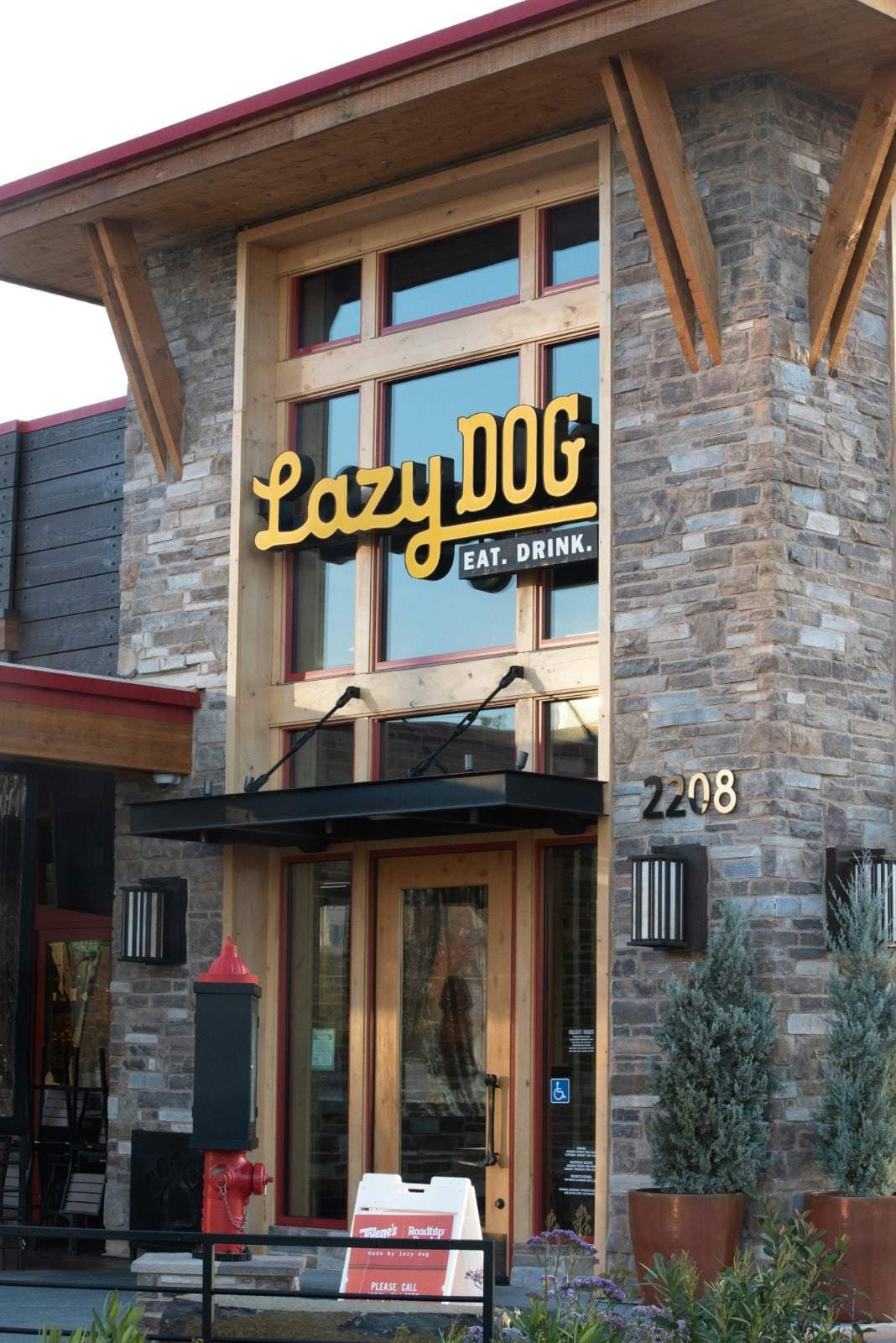 Lazy Dog Eat & Drink